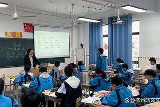 ?安东尼晒个人双红会赛前海报预热：禁声手势霸气十足